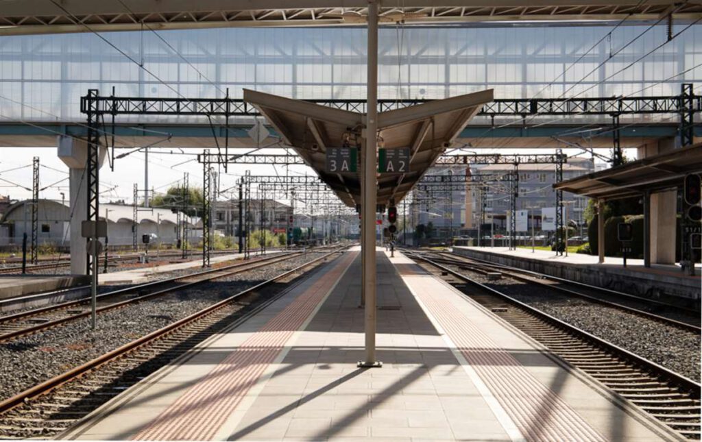 Station at Santiago de Compostela - Wendy Kerr