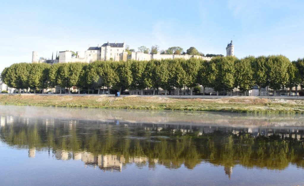 Chinon Et Loire: Ken Johnson