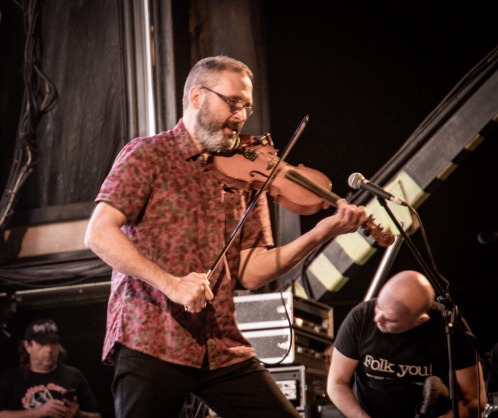 Folk Fiddler - Wendy Kerr