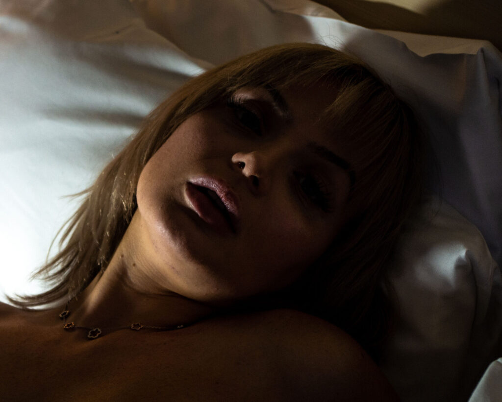 PILLOW-TALK_Lee-Mullins