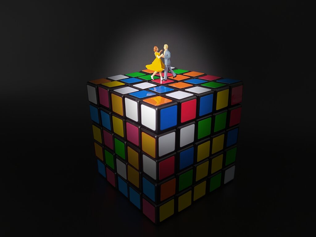 RUBIK NIGHT FEVER_Richard Holmes