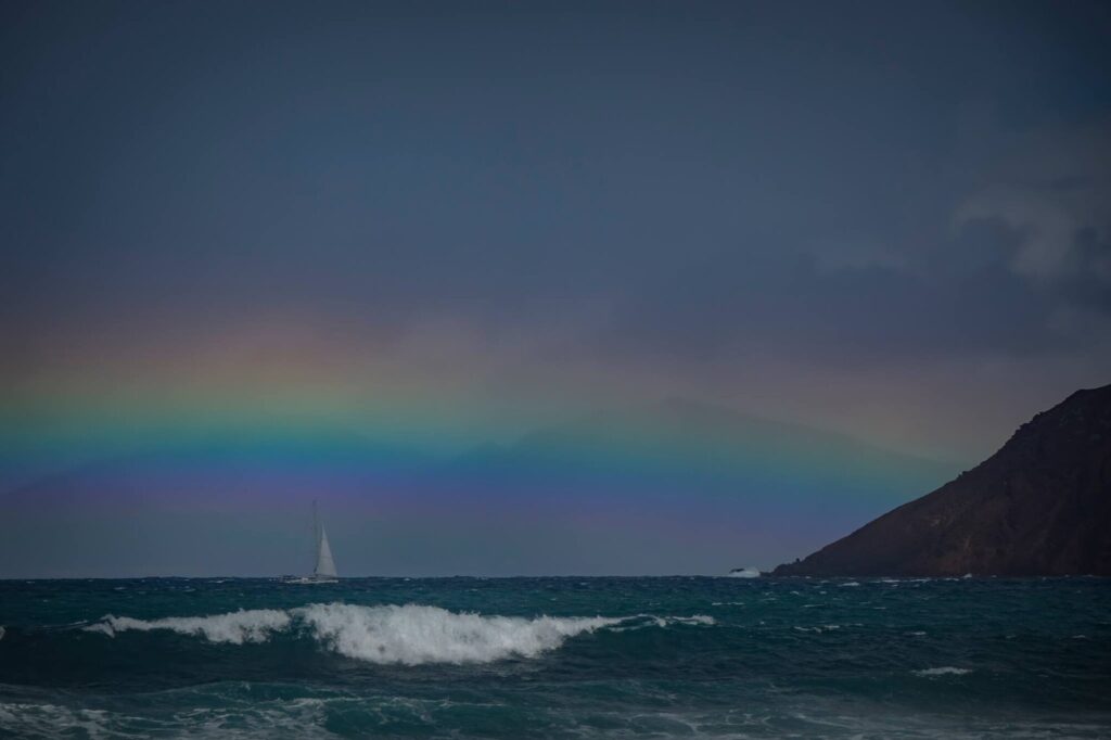 COLOURED LIGHT_Alan Hillman