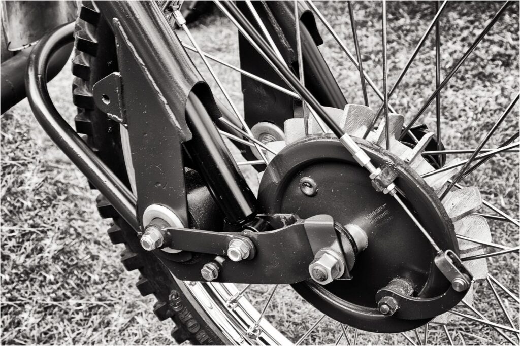 GREEVES HAWKSTONE FORKS AND BRAKE ASSEMBLY_Keith Vincent
