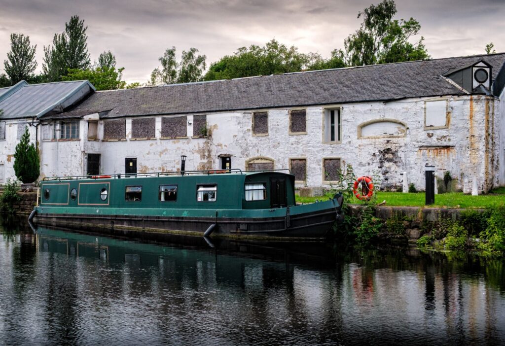 AGING BY THE CANAL_Duncan Gray