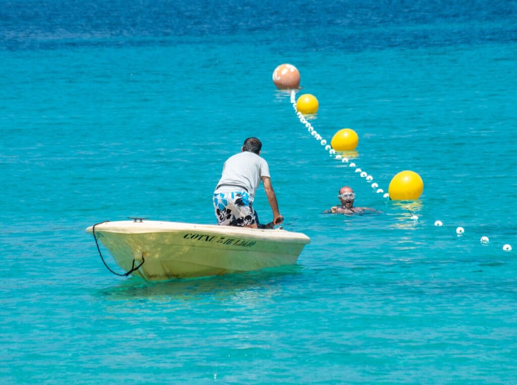 MAN OVERBOARD_Lee Mullins