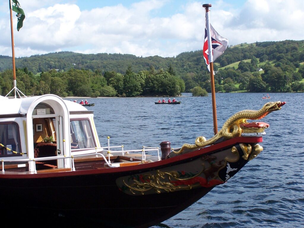 TOUR BOAT ON LAKE WINDERMERE_Larry Coleman