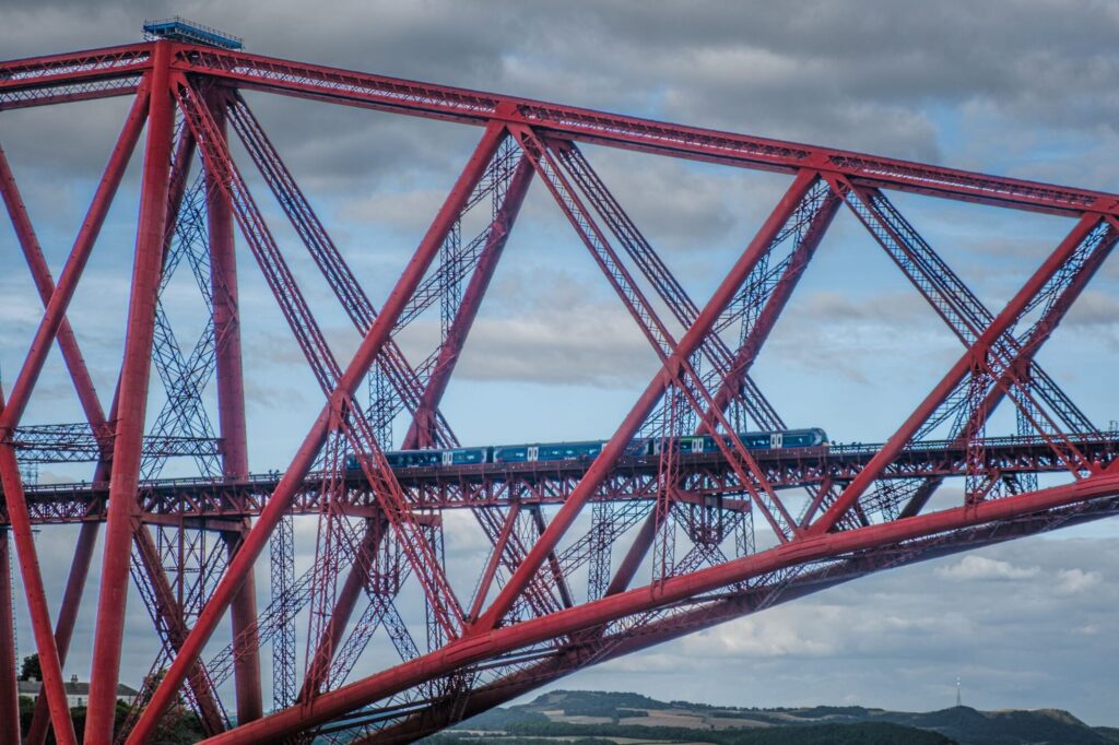 CROSSING THE FORTH_Duncan Gray