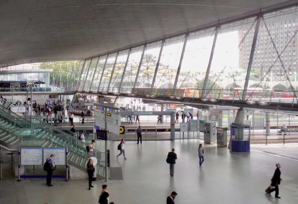 THE HUB STRATFORD_John Verlander